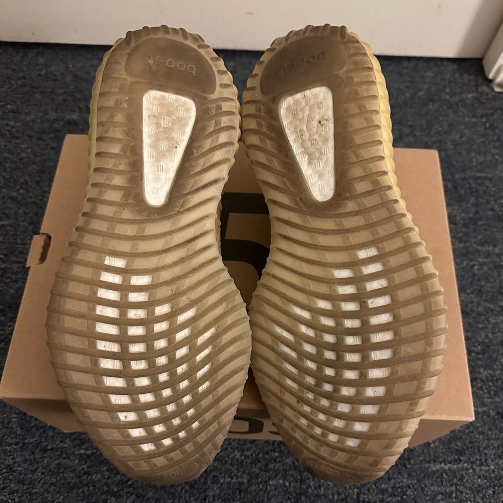Yeezy boost 350 - Picture 8 of 10